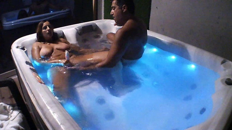 DreamStudioCouple: Nacht jacuzzi