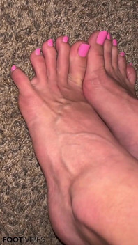 Pés Venosos Depois Do Banho - Provocação Silenciosa Por Ivys Feet Footivities