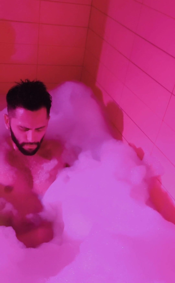 Camilo Brown: Super perličková koupel