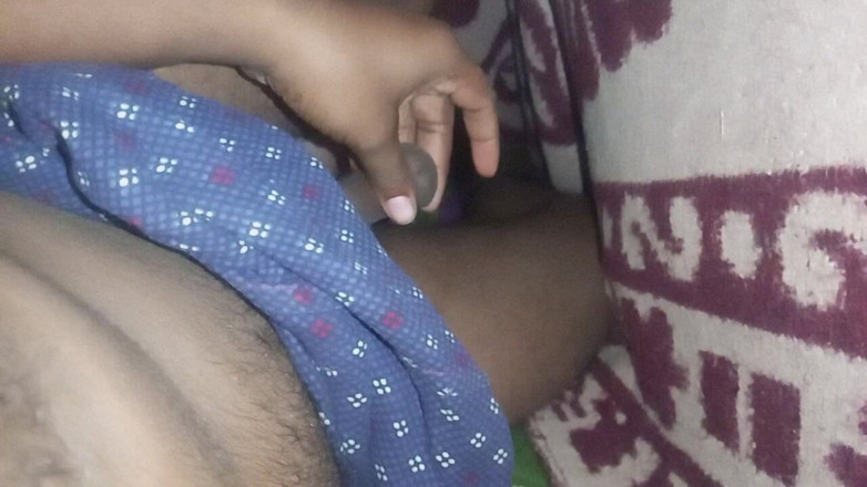 Sweet Indian cock: Indian Gay Boy Outdoor Masterbate