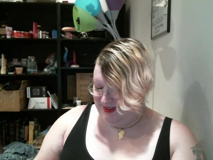 Roxxie rae page: Розпакування Wyvernsvault