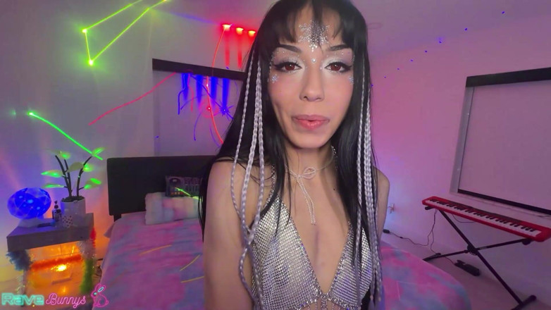 Rave Bunnys: Bianca Bangs Deepthroats Brian Omally Then Takes His Cock Anal!