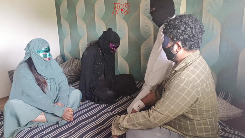 Pstarindia123: Two Muslim Bhabhis Wearing Burqas Got Fucked Together in Forced...