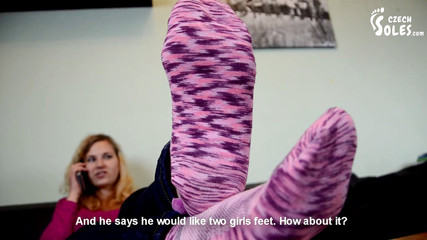Czech Soles - foot fetish content: Odměněné ponožky čichání pov