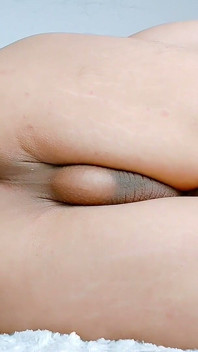 Des fesses bien sorties pour me donner du plaisir anal