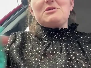 MistressWriggler: Getting Topless in the Passenger Seat Cos It Was Freezing...