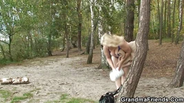 Wild spul bij het meer