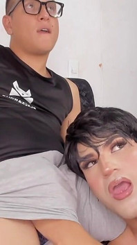 Ken Memiliki Ketulan Tomas Di Stripchat