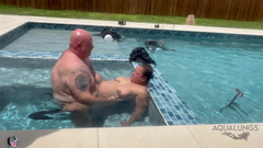 Lady O: Ficken im pool