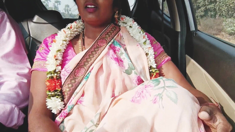 Telugu honey lips: 실크 아줌마 자동차 섹스, 텔루구어 더러운 이야기, 에피소드 -1, 파트 3, 소년 친구와 섹시한 Saree 텔루구 실크 아줌마.