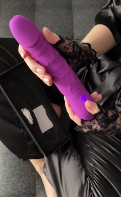 Alisa Lovely: Tự thưởng cho mình đồ chơi mới, lần này tên anh ấy...