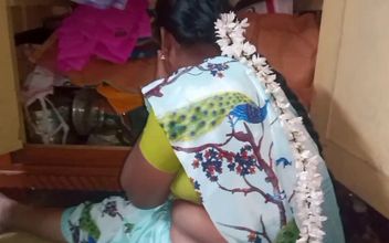 Indian Beauty Aunty Big Boobs