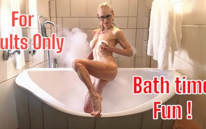 Deeliteful Jacy: Zábava ve vaně