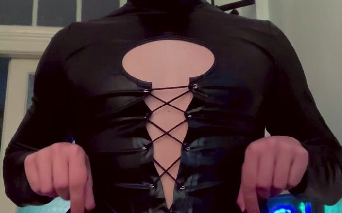 Trixxxie: Linda puta mariquita trans mostrando