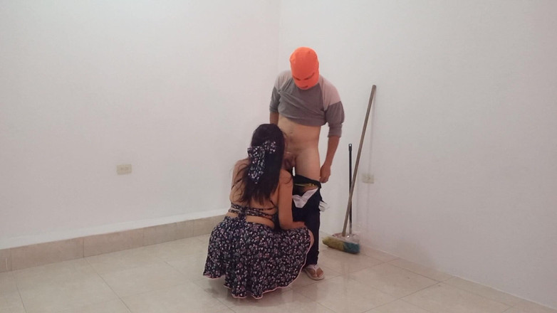 Martin13: Pracownik rozmawia ze swoją przyjaciółką w firmie sprzątającej, a następnie...