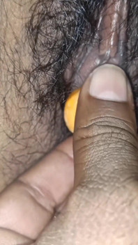 침대에서 이웃 당근 로맨스와 섹스하는 바람피는 마누라