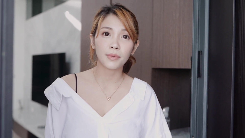 Asian Milfs n Teens: Pagi yang bagus dengan GF - MILF sesat dan remaja