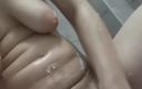 Lora: Homemade - video masturbasi di kamar mandi