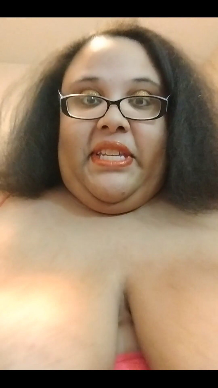 Jessica pigslut: Дивись, як я тверкую мою жирну дупу