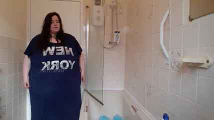 SSBBWLadyBrads: Culona sacude y sacude