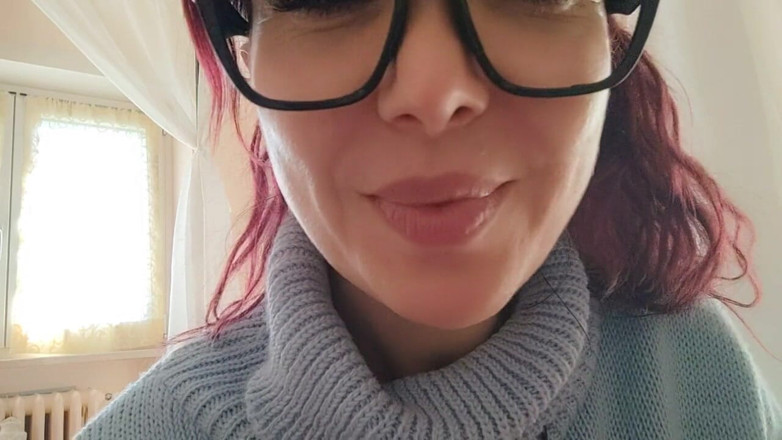 savannahamatoriale: Italian whore- Stepaunty