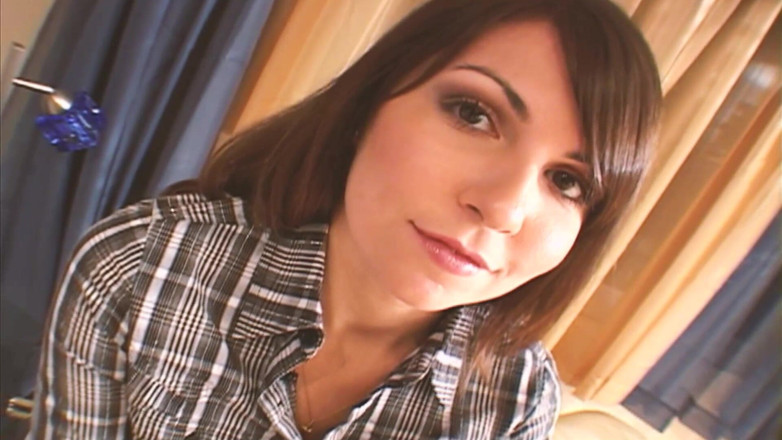 SEXUAL SIN: Booty workoutscene-3 bruna magra culona miLF gode di un grosso...