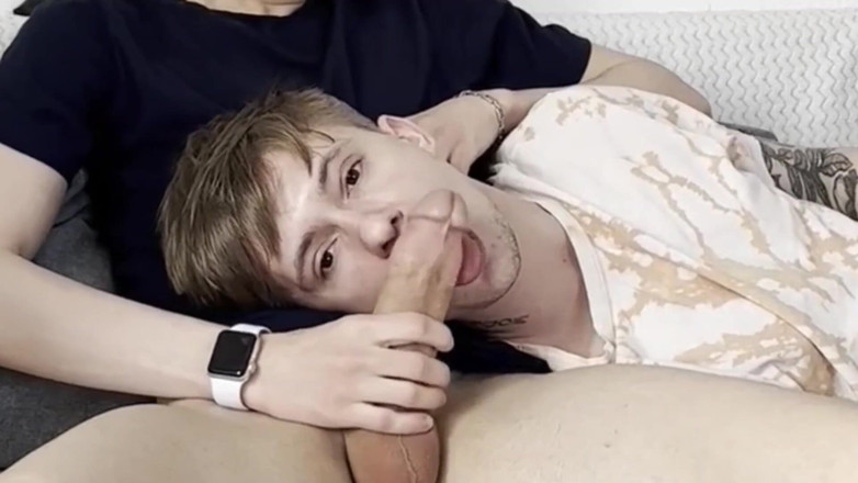Ethan Lestray: Deepthroat Twink Cumshot Vom Blowjob