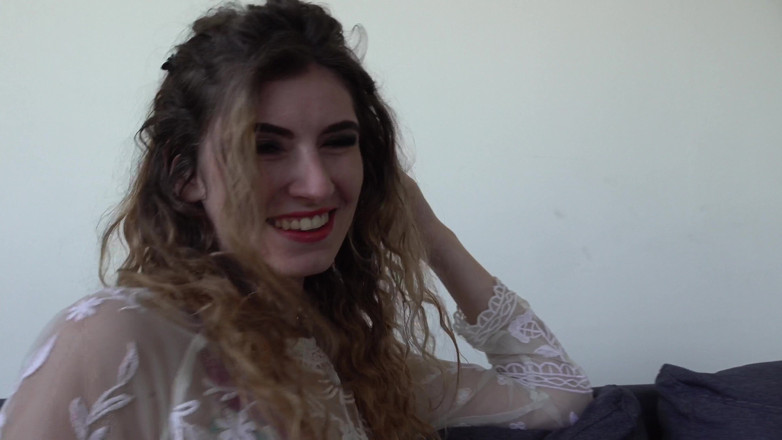 Latinafuckers: Teen bionda stretta viene scopata da un grosso cazzo!