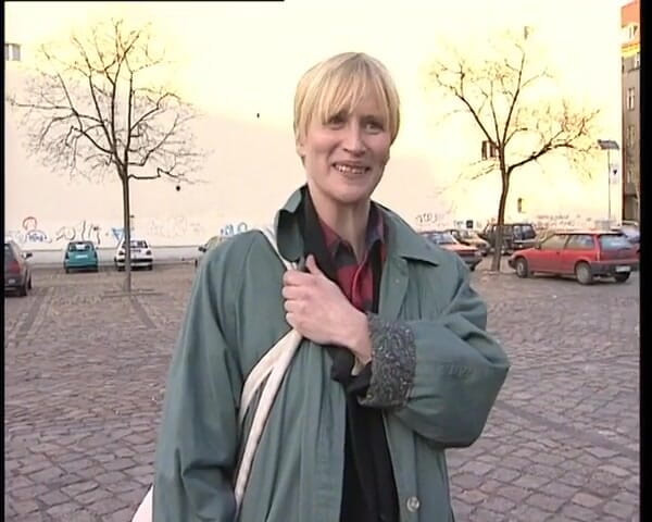 YOUR FIRST PORN: Reife Marlene Mit Behaarte Achseln - Mature Marlene with Hairy Armpits