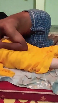 Ngentot memek istri india asli