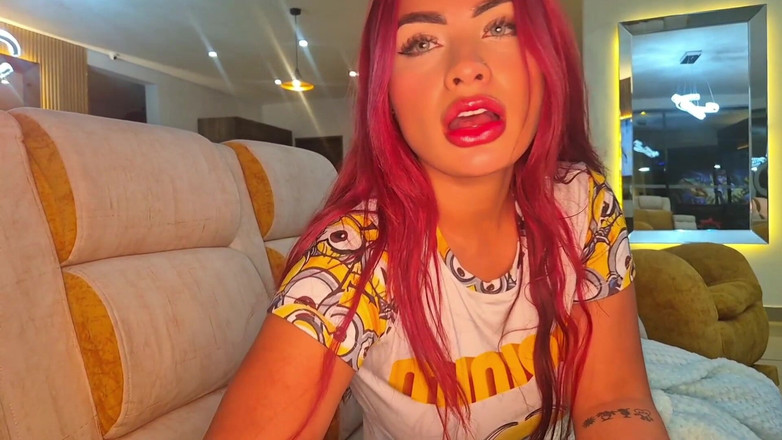 AlejandraPalacios: Oyalanmış Üvey Kız Kardeşimi Prezervatifsiz Erkek Arkadaşının Penisine Binerken Takılıyorum