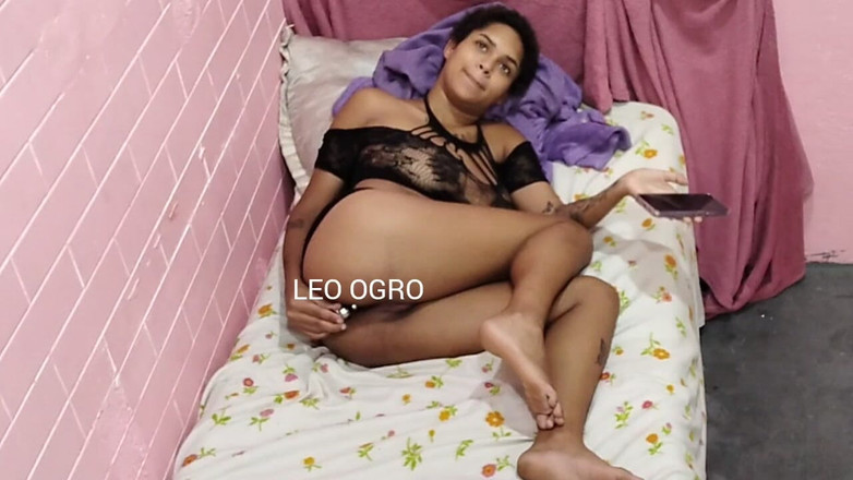 LeoOgro: Chytil jsem svou kamarádku bez kalhotek a byl jsem extrémně...