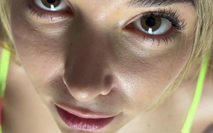 Samantha Flair: Aquí está el video de instrucciones de paja en retrato...