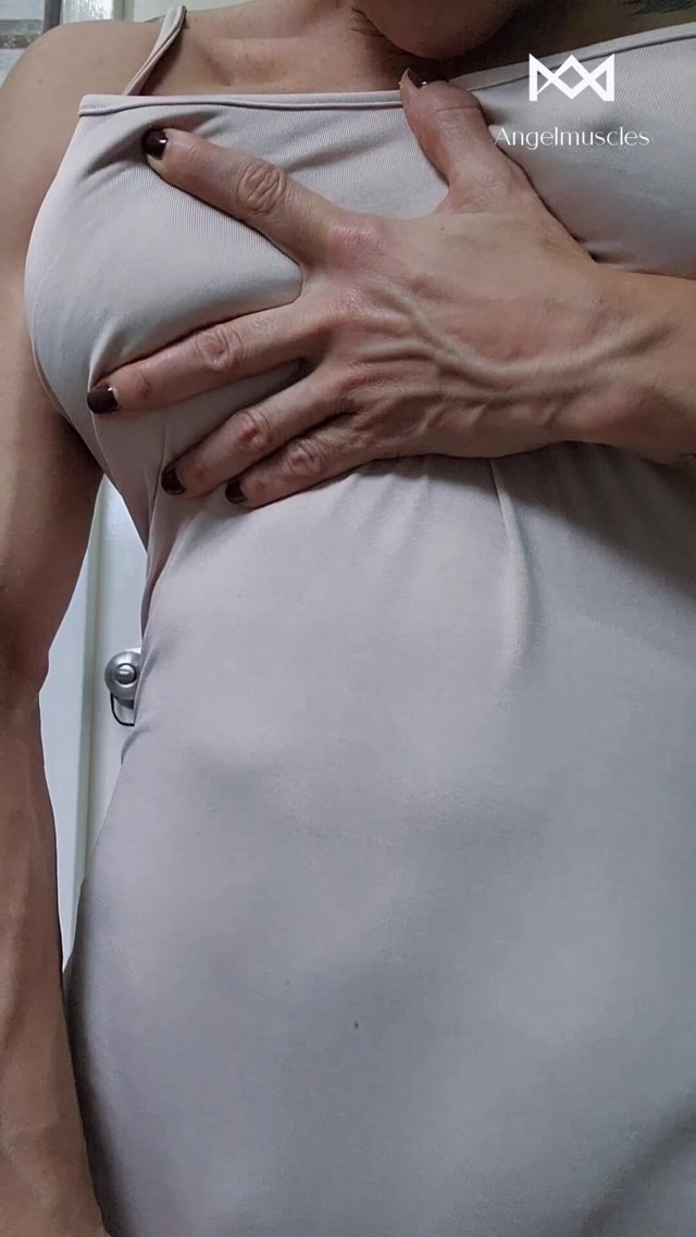 Morning Muscle Reveal (Angel muscles)