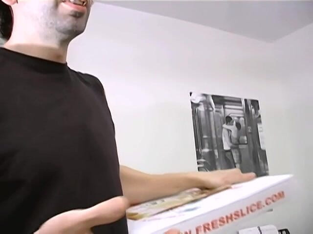 Phoenixxx: Vem som vill ha pizza