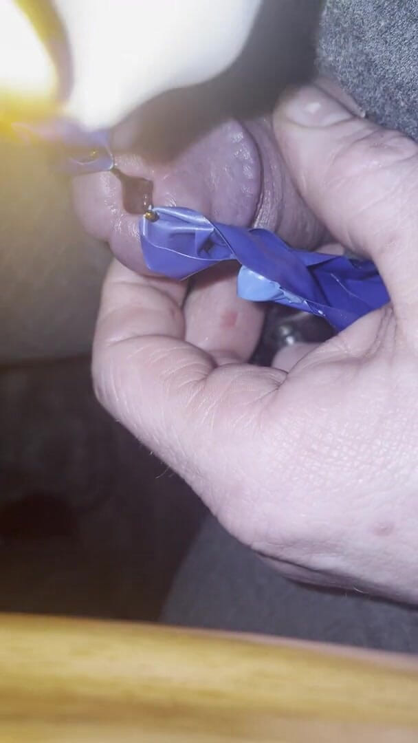 No limit cbt slave: Inserimento di spioncino di cera della candela