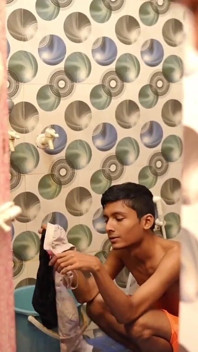 sauteli mammi sautele bete ko naukar ki tarah maanti hai! Taboo Sex