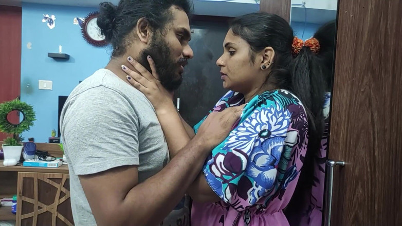 Vaigavarun45: Madrasta fodendo quente com enteado, sogra quente remoção noturna sexo...
