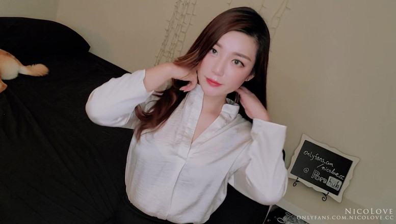 NicoLove: Nico Love en traje de oficina follada duro
