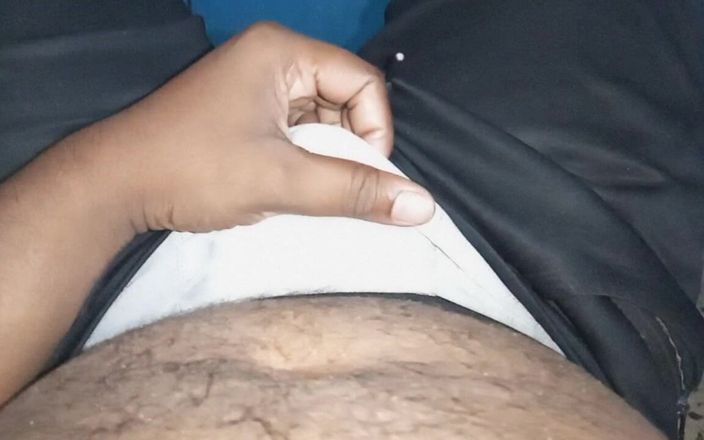Sweet Indian cock: La zia si bacia con un ditalino al mio pene...