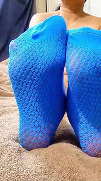 Sock Show Vol 3: Calze a Rete a Rete Blu Luminoso in Topless