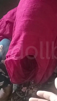 Mujer laboral seducida por el dueño de la casa