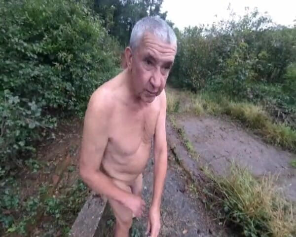 Andy: Ploioasă și umedă în pădure