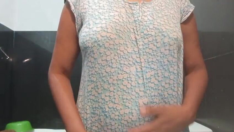 Anne White: Ela brinca com sua buceta animada bem animada com em...