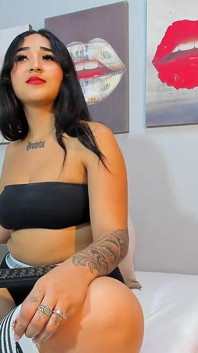 Latina s velkým zadkem chce být ošukaná fanoušky