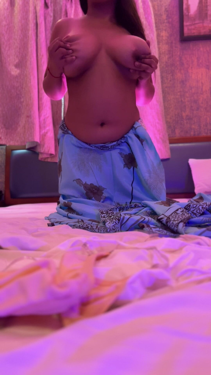 Indiankiraa: Blue Sree Striping Wideo