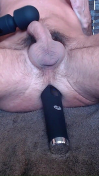 Machines Milk Eleven Intense Anal Orgasms and Cumloads Out of My Penis and Prostate in Less Than 5 Mins