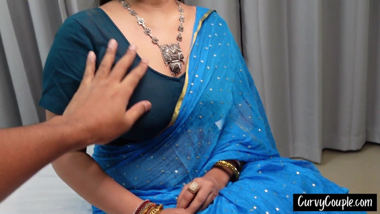 CurvyCumCouple69: देसी सेक्सी भाभी आंटी हॉट साड़ी