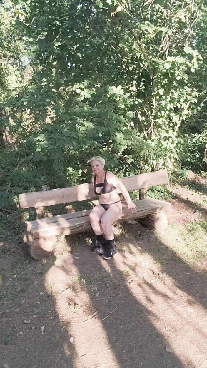Sofy13: Ich Bin Eine Kleine Schlampe, Die Es Liebt, Meinen Hintern...