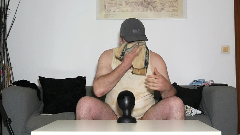 Qualzucht: Latihan seks anal pakai ukuran monster 10cm!